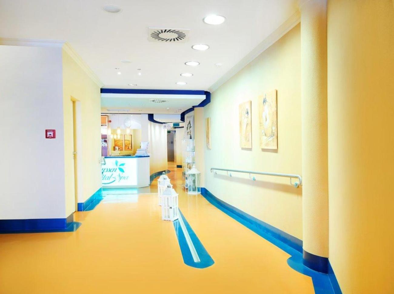 Strand- Und Wellnesshotel Preussenhof ツィノヴィッツ エクステリア 写真