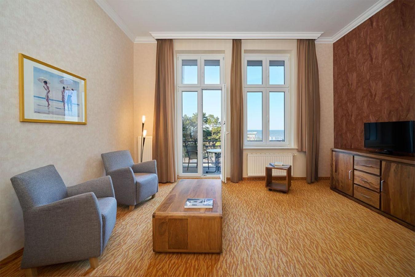 Strand- Und Wellnesshotel Preussenhof ツィノヴィッツ エクステリア 写真