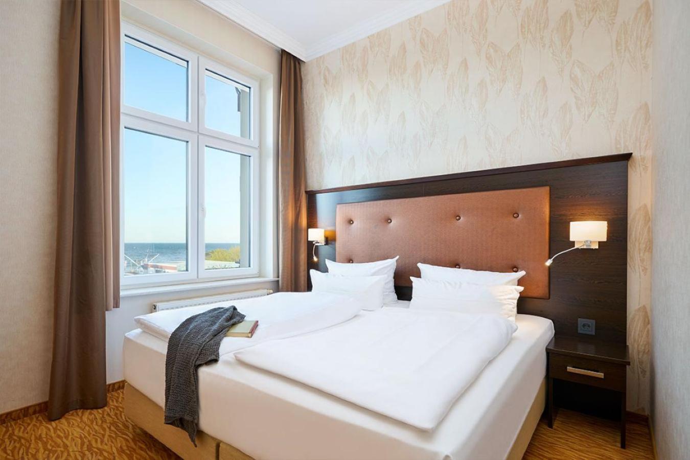 Strand- Und Wellnesshotel Preussenhof ツィノヴィッツ エクステリア 写真