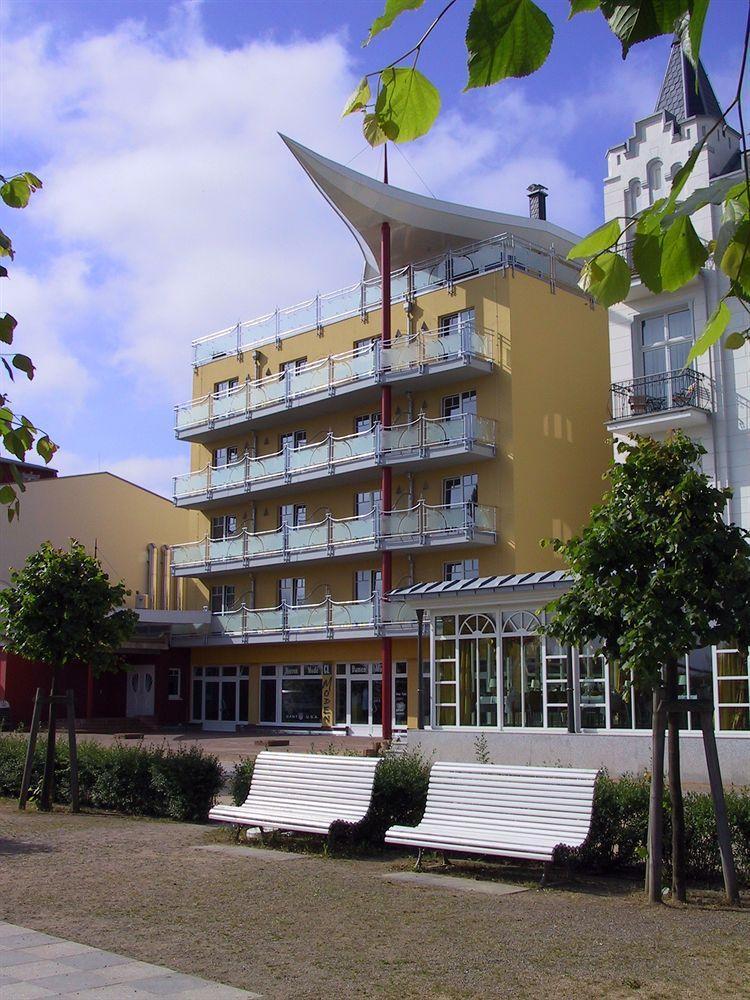 Strand- Und Wellnesshotel Preussenhof ツィノヴィッツ エクステリア 写真